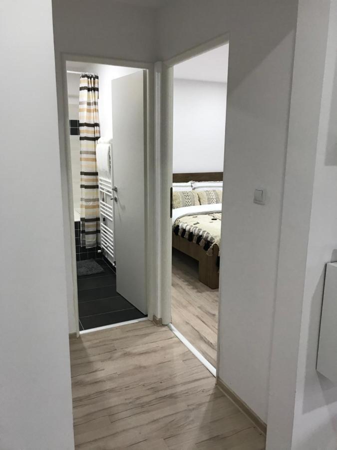Comfy Apartment - Free Private Parking,Ac,Wi-Fi Carei Εξωτερικό φωτογραφία