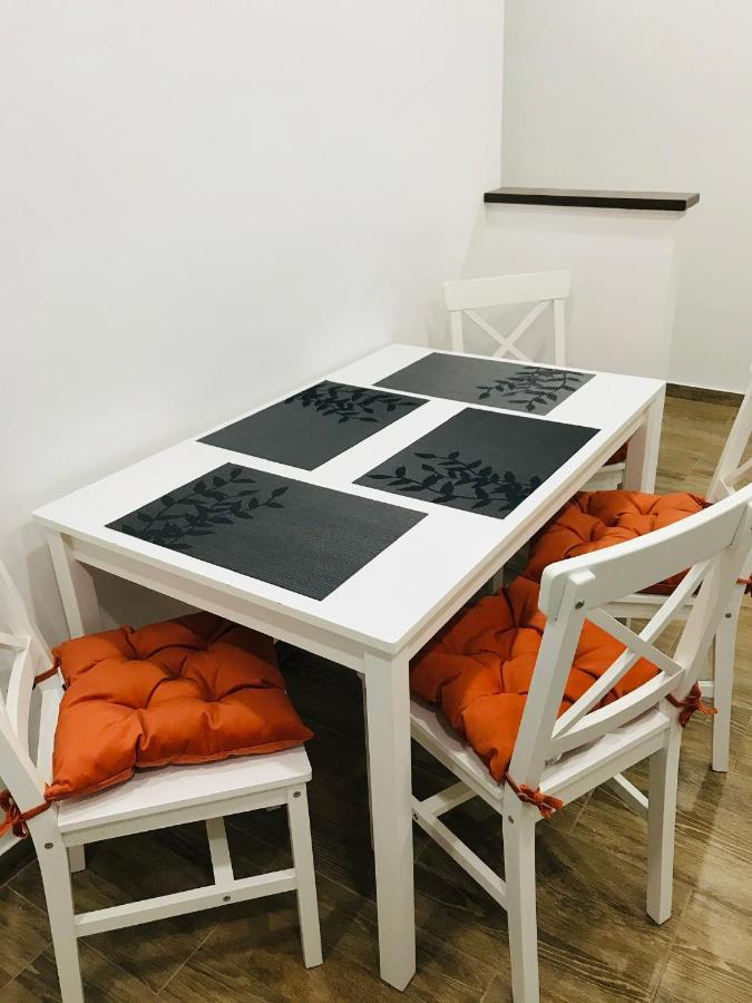 Comfy Apartment - Free Private Parking,Ac,Wi-Fi Carei Εξωτερικό φωτογραφία