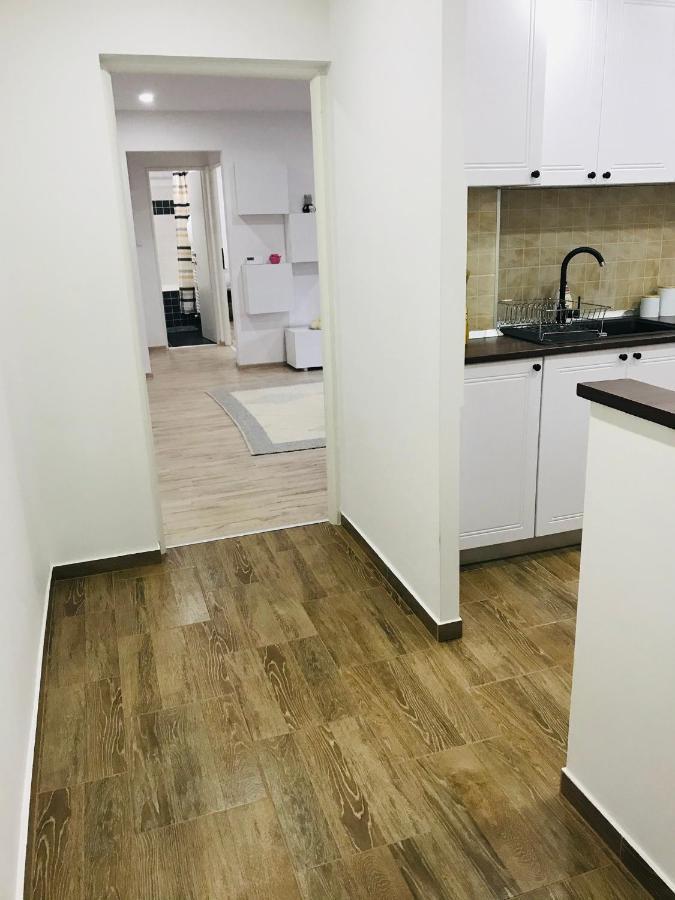 Comfy Apartment - Free Private Parking,Ac,Wi-Fi Carei Εξωτερικό φωτογραφία